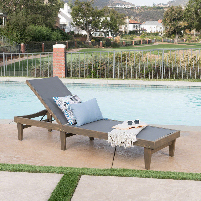 Sumland Chaise Lounge