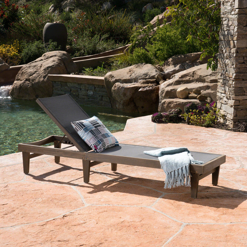 Sumland Chaise Lounge