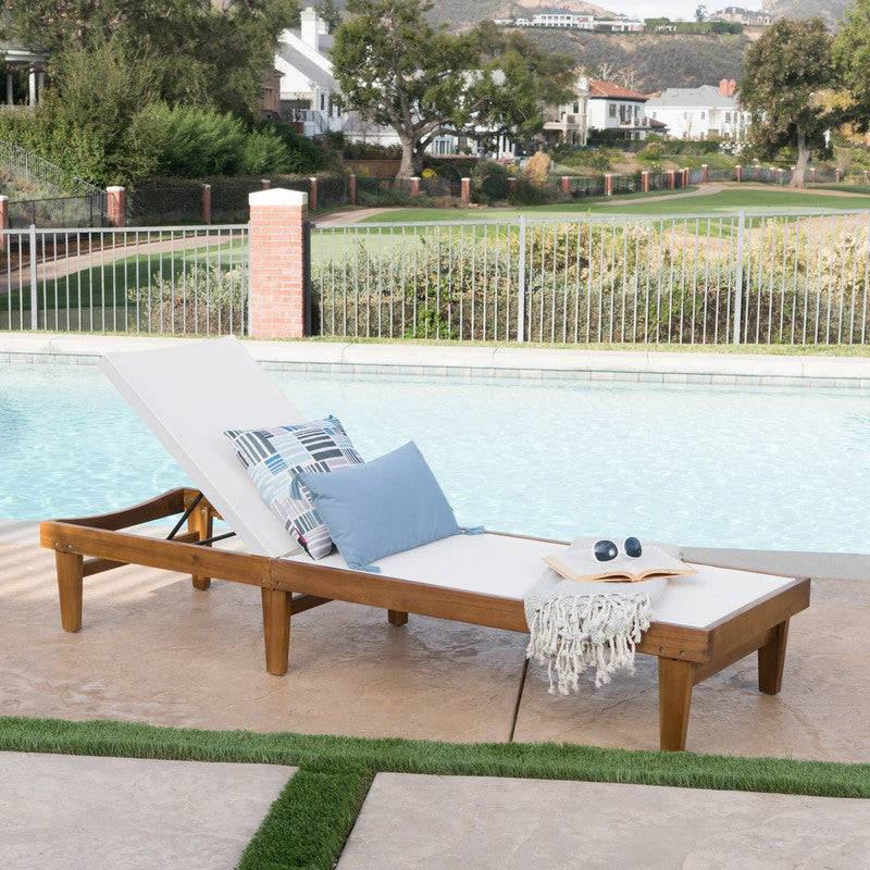 Sumland Chaise Lounge - White Mesh