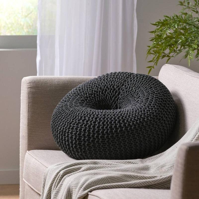 [Ship to Canada Only] Black Knited Pouf