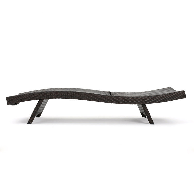 [Ship to Canada Only] Salem Wicker Chaise Lounge