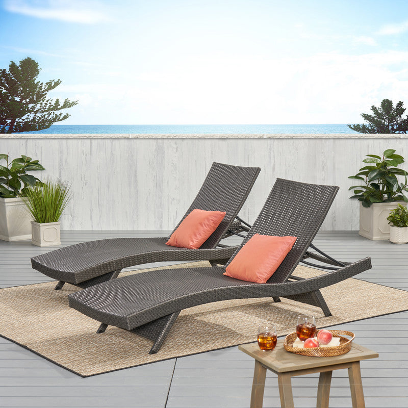 [Ship to Canada Only] Salem Wicker Chaise Lounge (Set of 2)